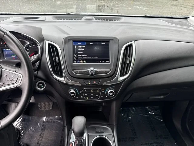 Used 2024 Summit White Chevrolet LT image 21