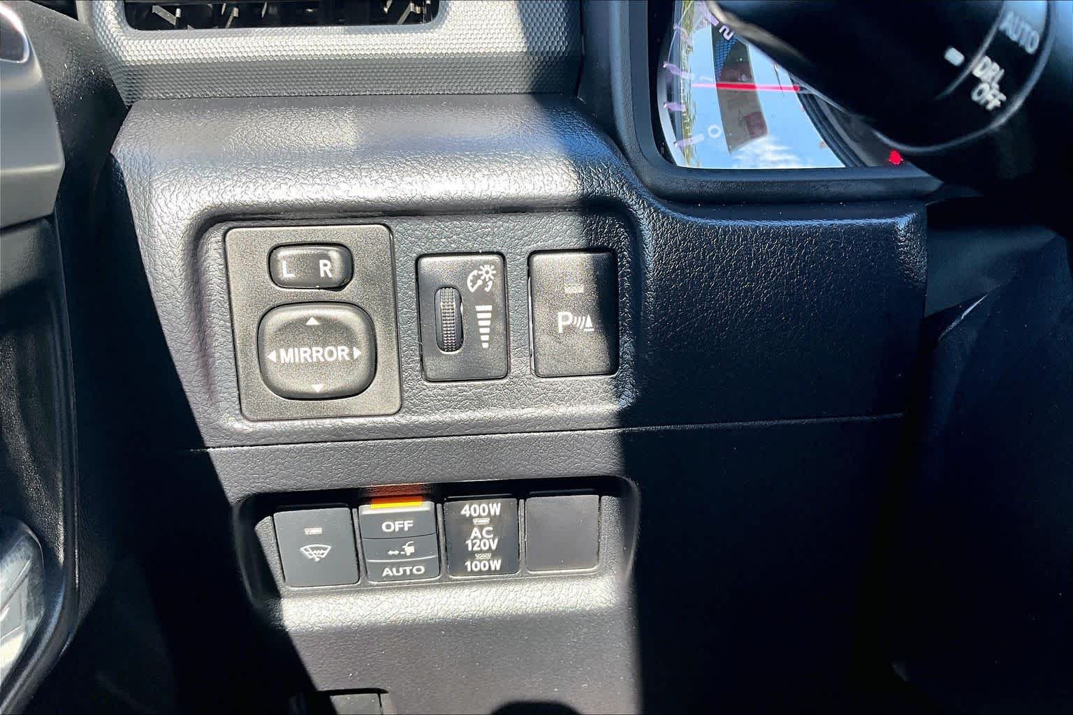 Used 2018 Magnetic Gray Metallic Toyota Limited image 35