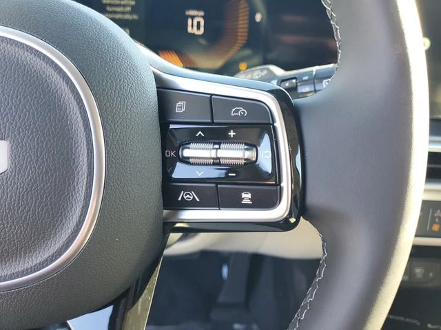 New 2025 Dawning Red Kia EX image 12