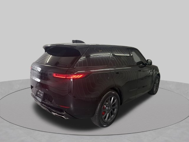 Certified Used 2024 Santorini Black Metallic Land Rover Dynamic SE image 4