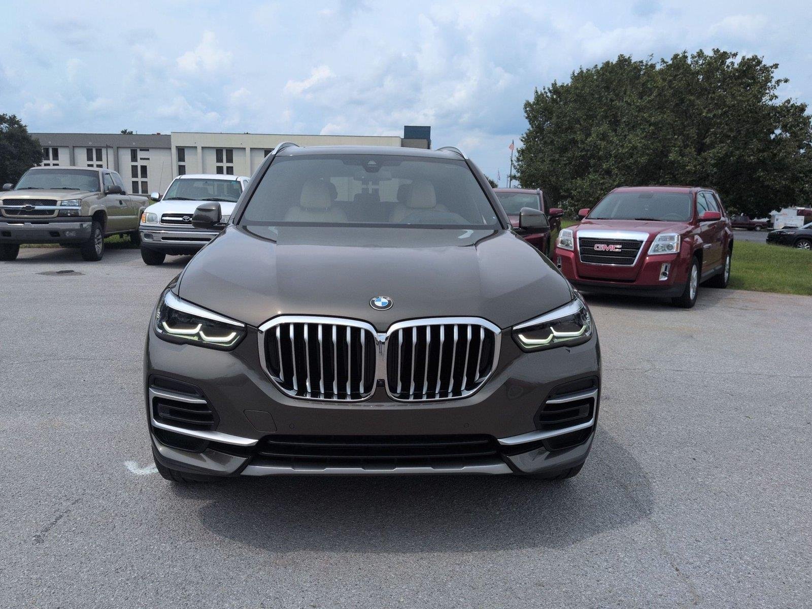 Used 2022 Manhattan Green Metallic BMW xDrive40i image 8