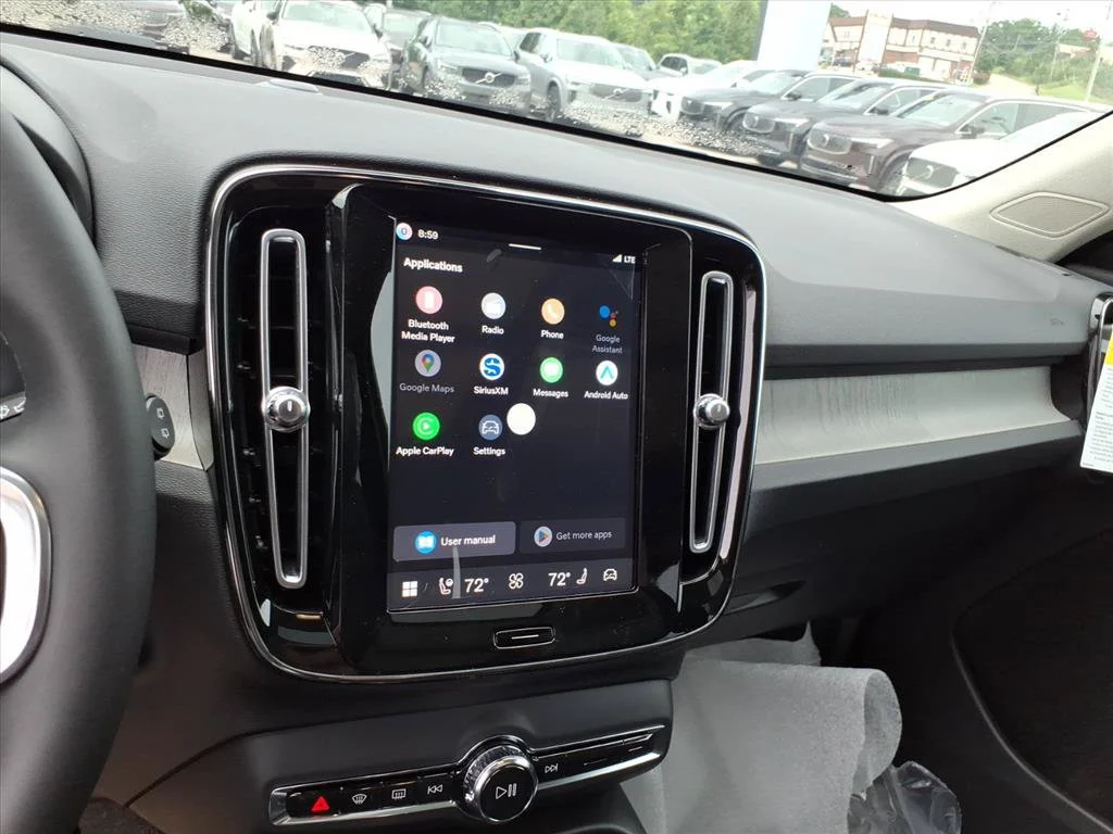 New 2026 Onyx Black Volvo Plus image 18