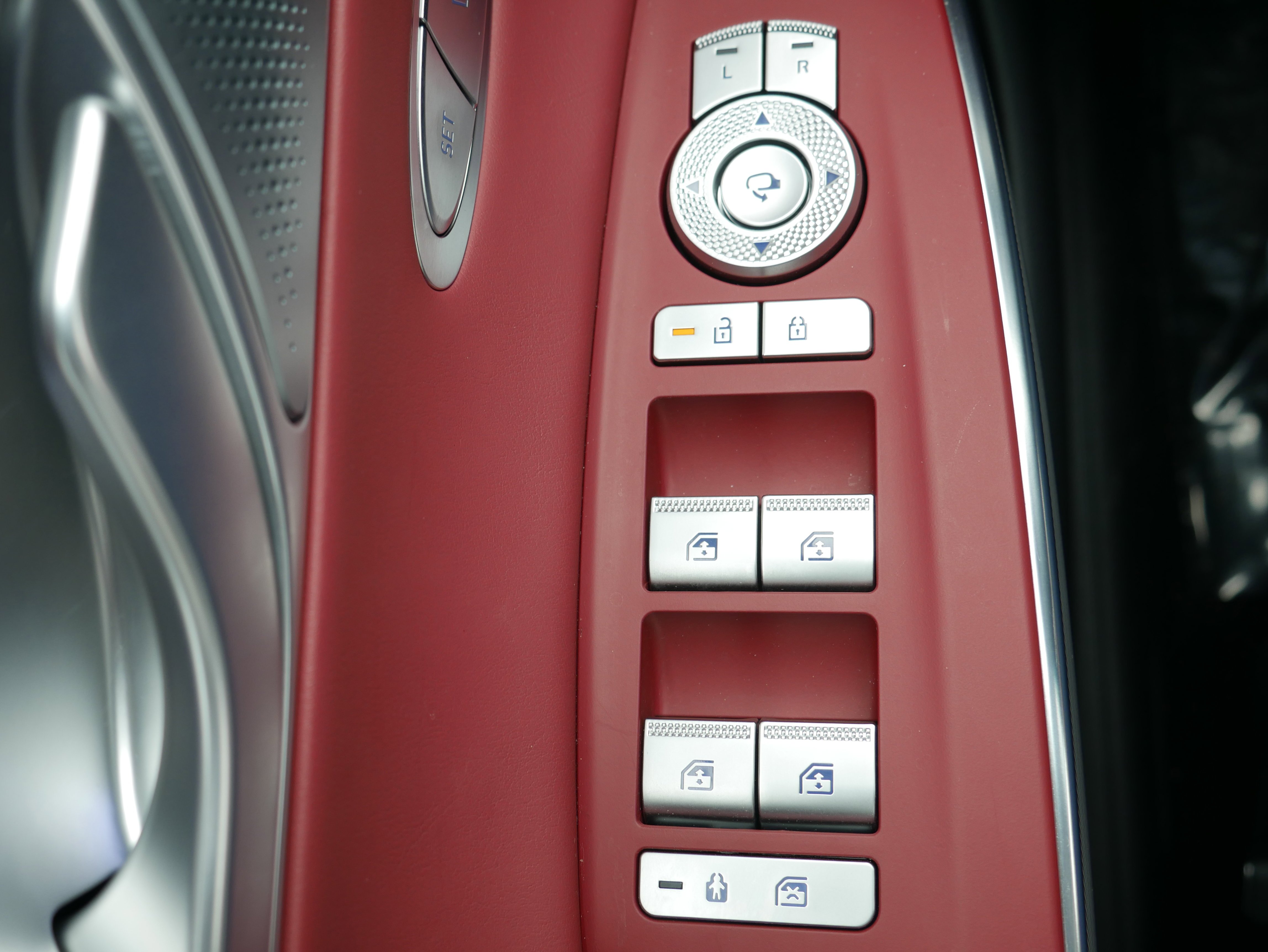 2026 GENESIS GV70 Sport Advanced - Photo 33