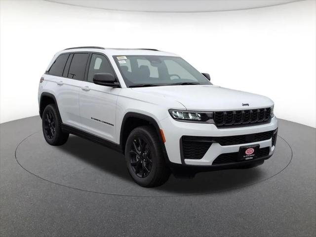 New 2026 Bright White Clear-Coat Exterior Paint Jeep Altitude image 1