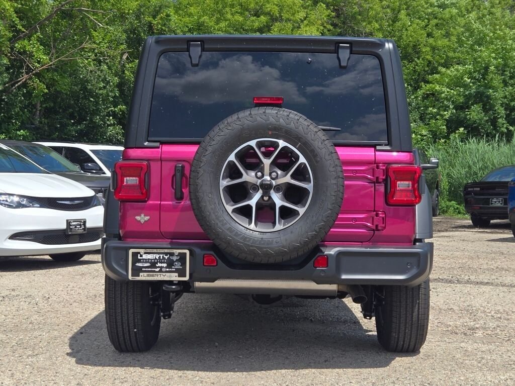 New 2026 Tuscadero Pearlcoat Jeep Sport S image 11