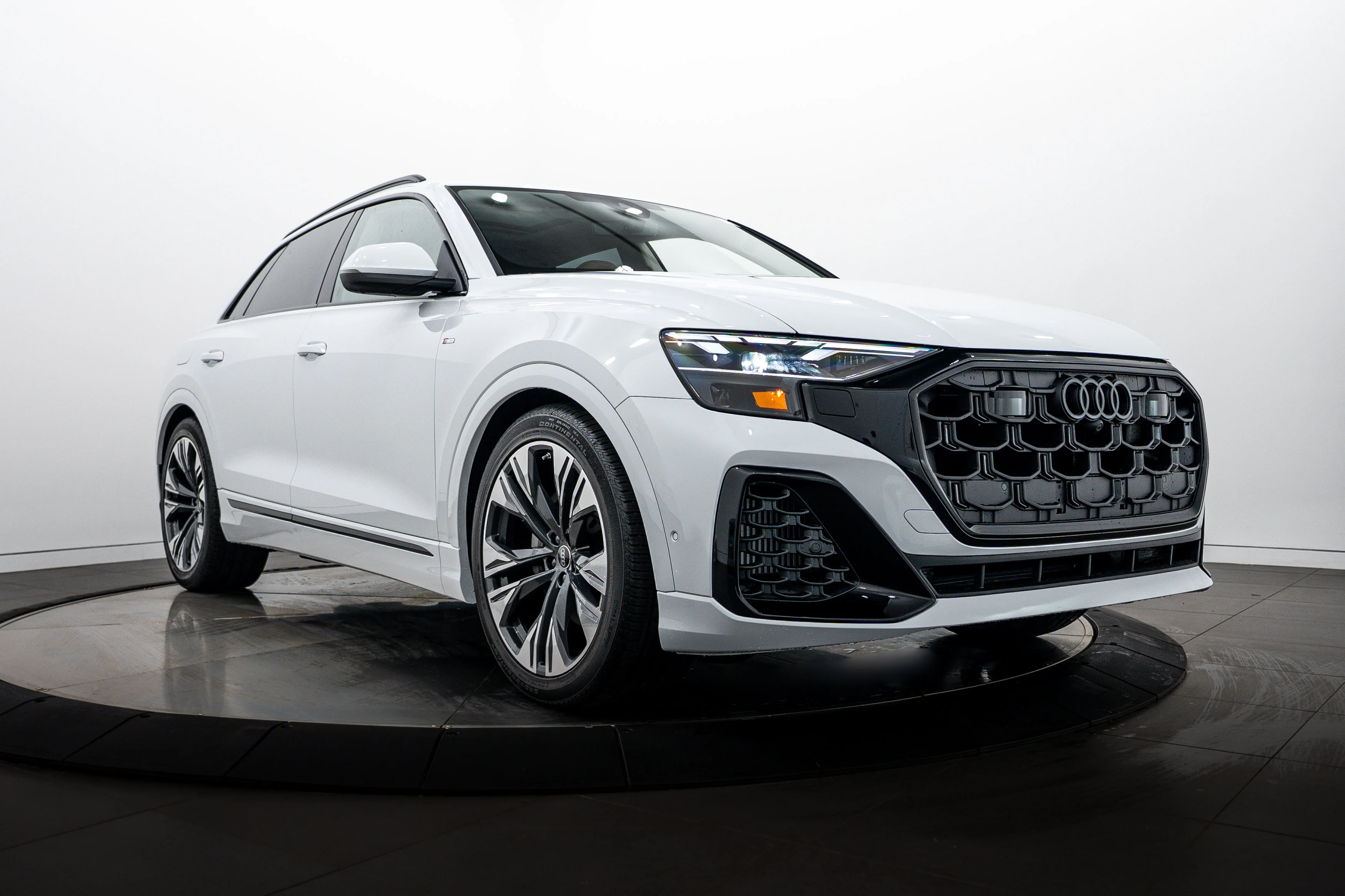 2026 Audi Q8 55 Prestige Tiptonic quattro's photo