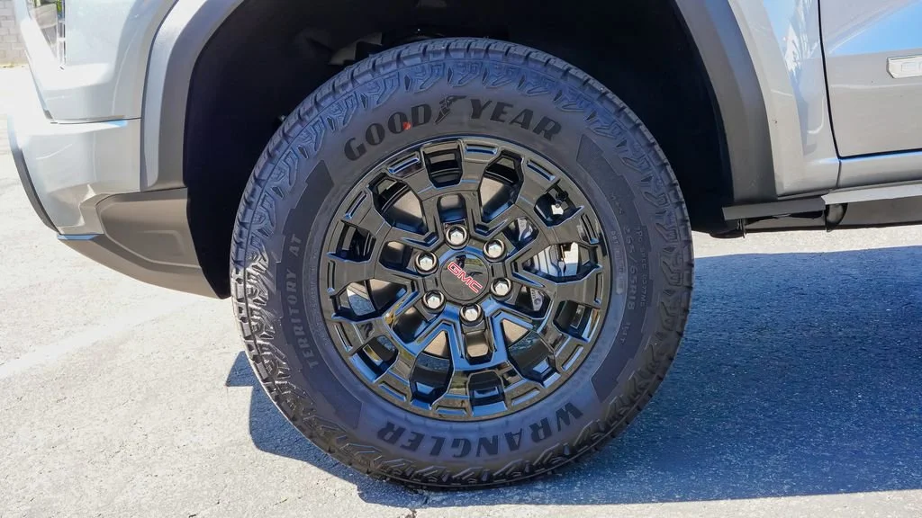 2026 GMC Canyon Elevation - Photo 7