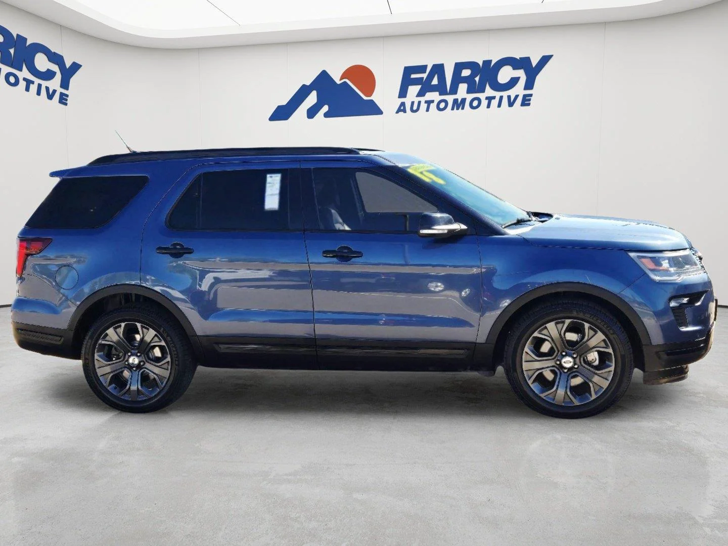 Used 2018 Blue Ford Sport image 4