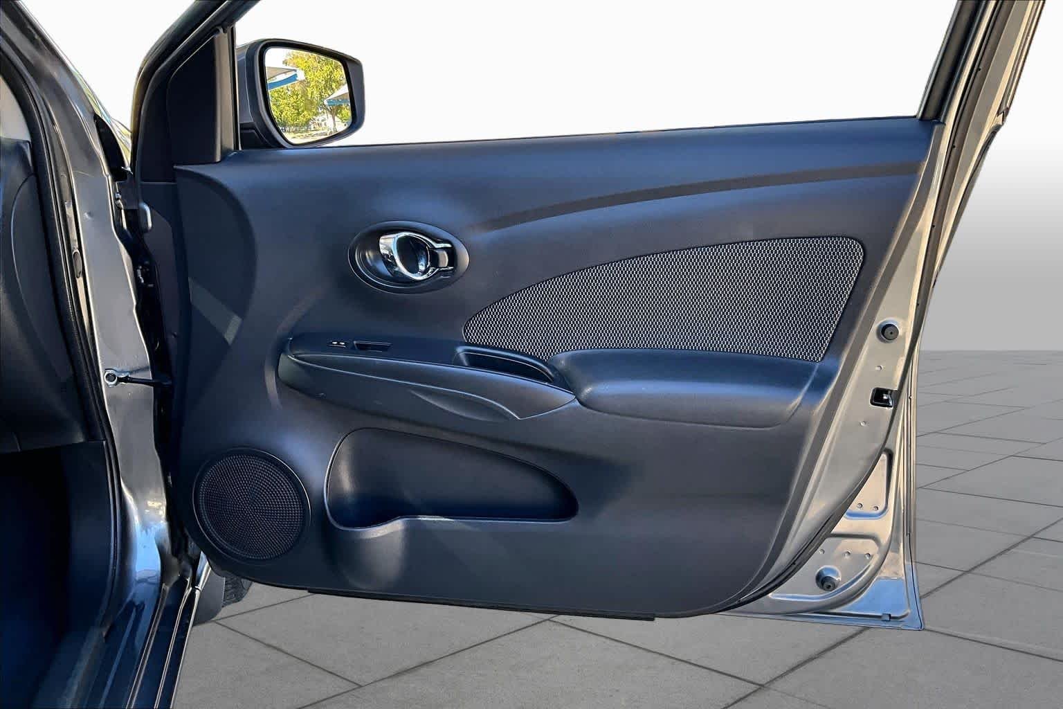 Used 2016 Gun Metallic Nissan SV image 23