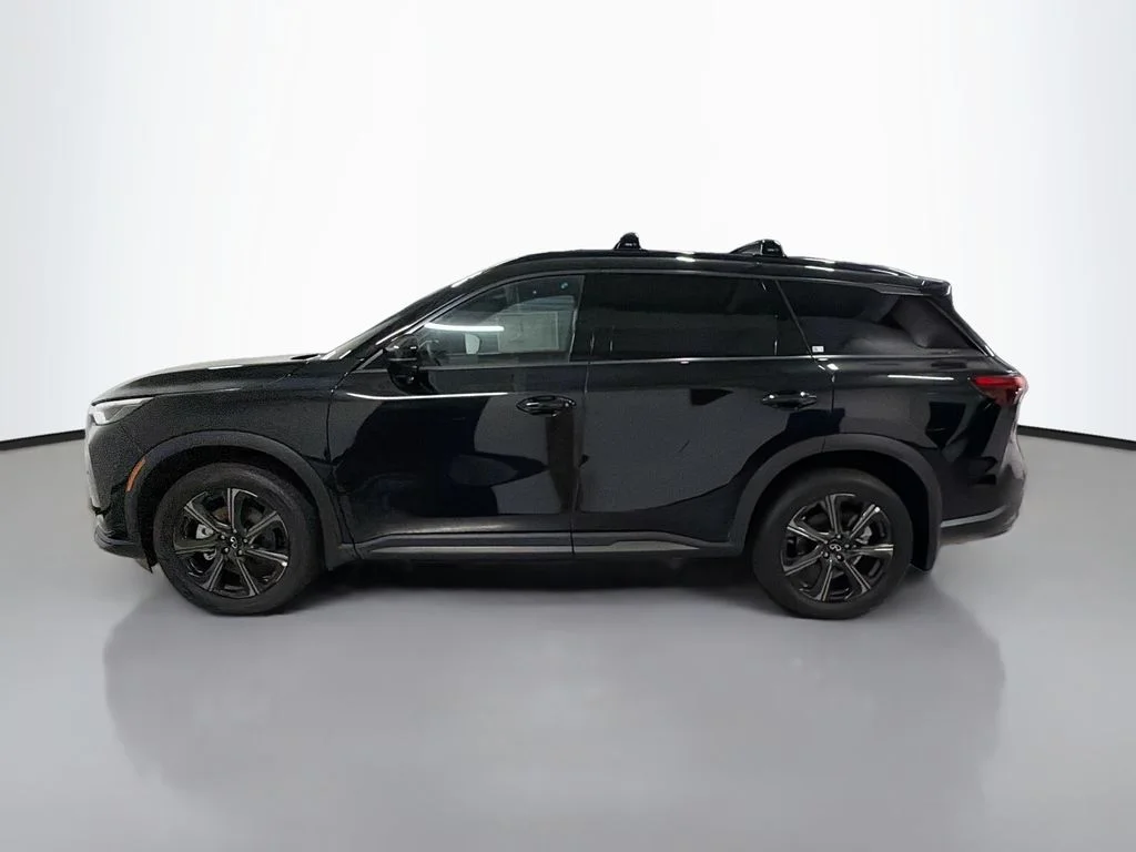 New 2027 Mineral INFINITI Autograph image 2