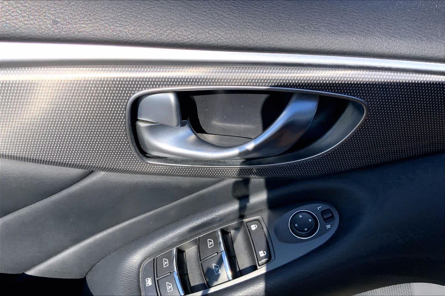 Used 2014 Graphite Shadow INFINITI Premium image 36