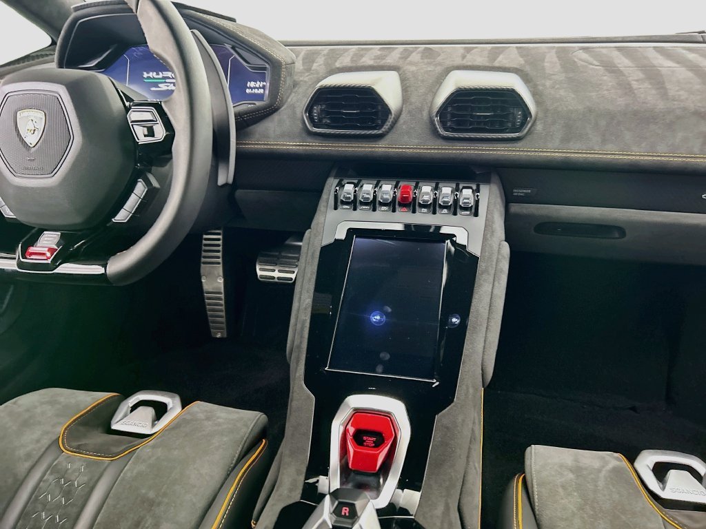 Used 2023 Orange Lamborghini  image 13