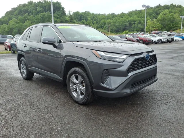 2022 Toyota RAV4 Hybrid XLE