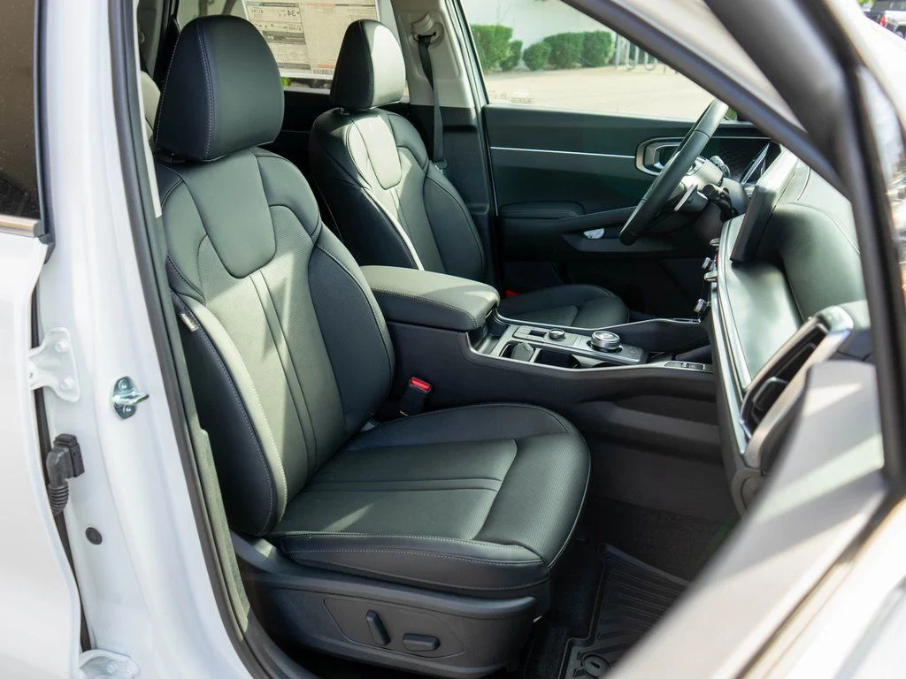 2025 Kia Sorento EX Hybrid - Photo 9