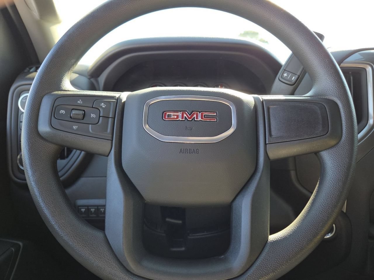 2025 GMC Sierra 3500 Chassis Cab Pro - Photo 36