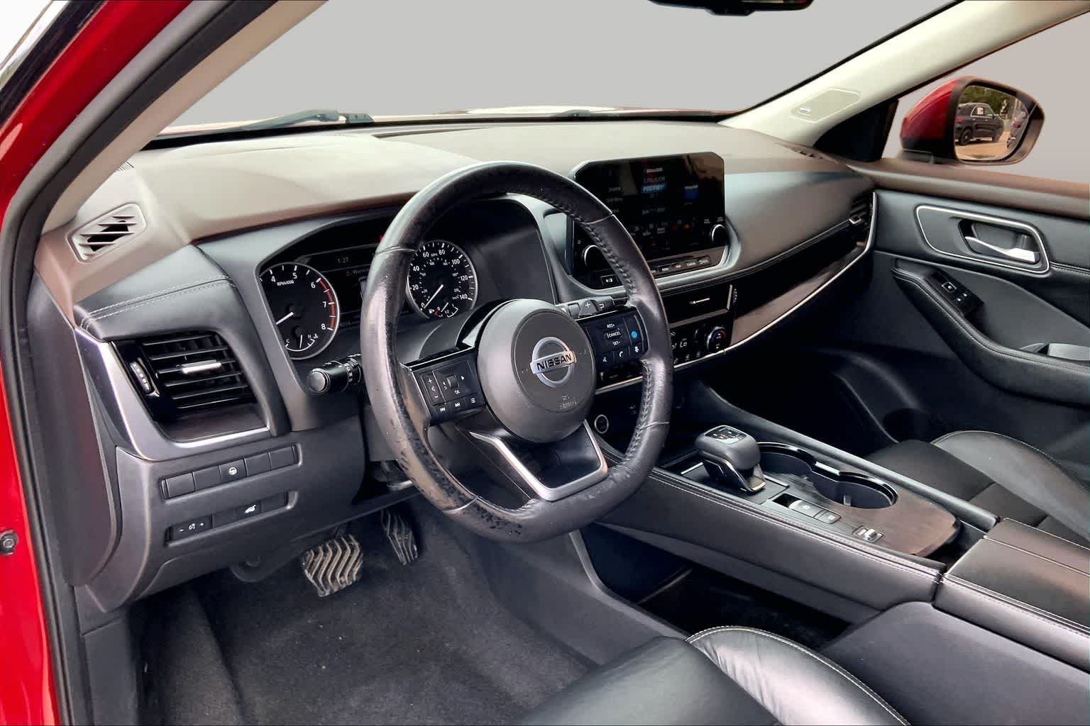 Used 2021 Scarlet Ember Tintcoat Nissan SL image 18