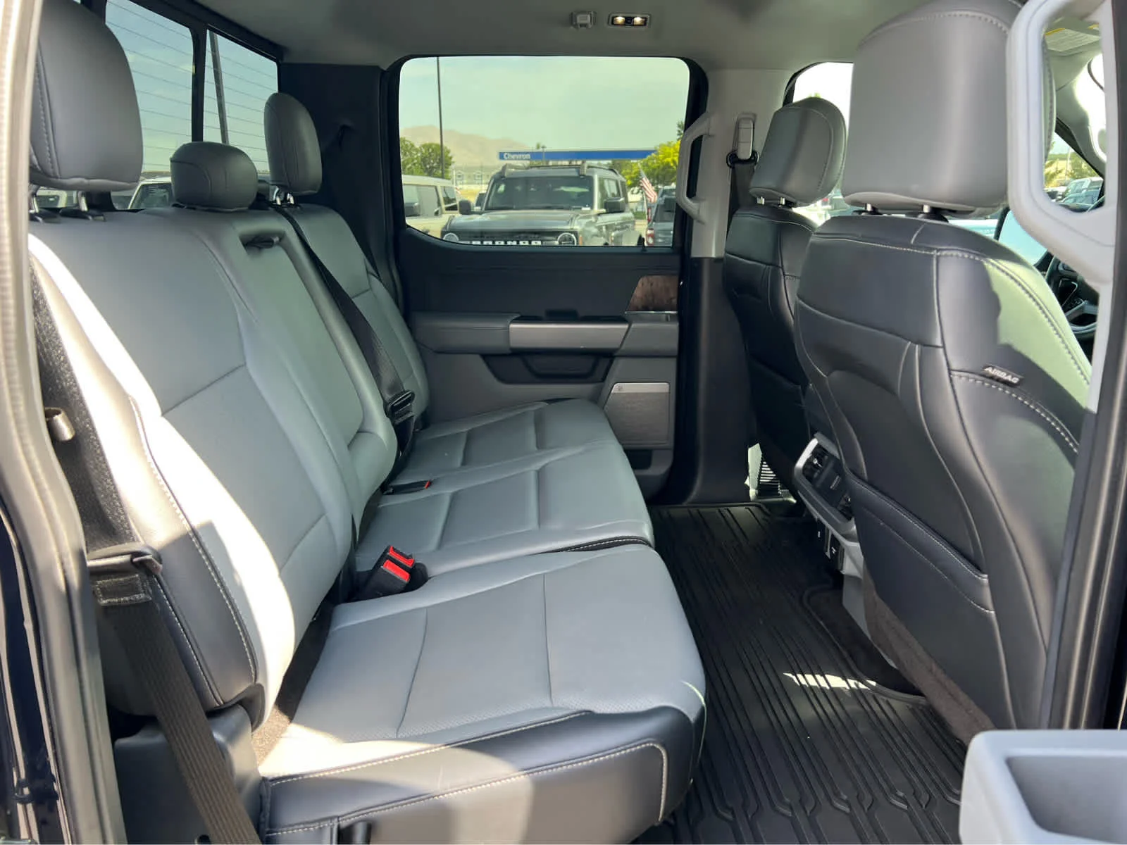 Certified Used 2021 Antimatter Blue Metallic Ford LARIAT image 25