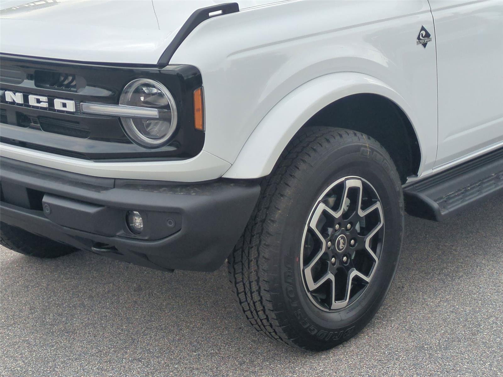 New 2026 Oxford White Ford Outer Banks® image 9