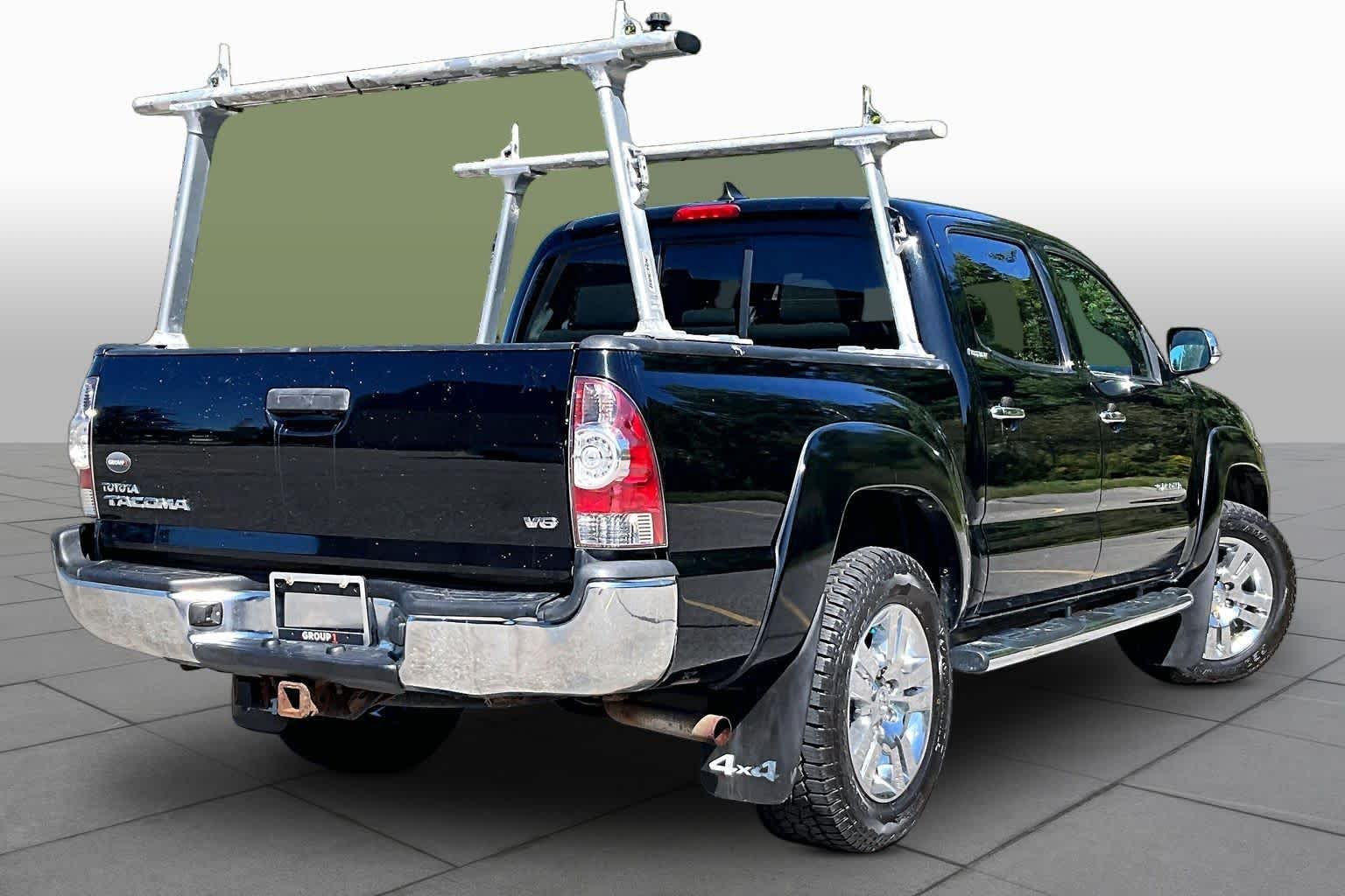 Used 2013 Black Toyota  image 13