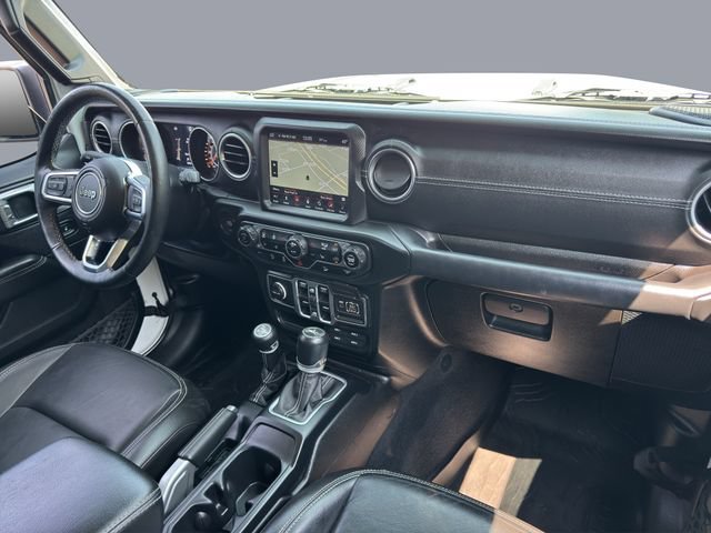 Used 2018 White Jeep Sahara 4x4 image 23