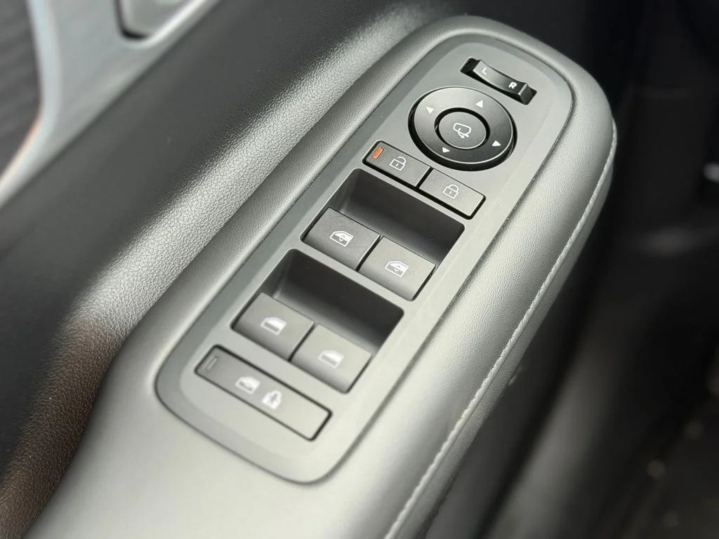 Used 2025 Brown Hyundai Limited image 27