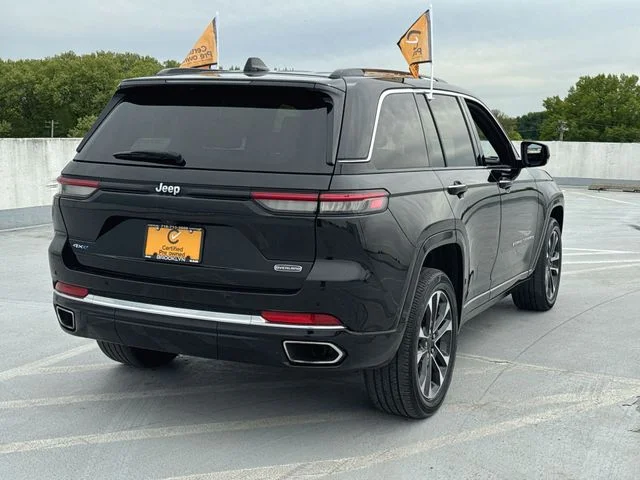 Used 2022 Black Jeep Overland 4xe image 7