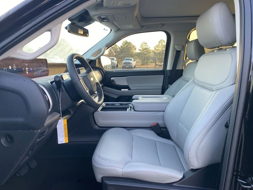 2025 Ford Expedition Active - Photo 13
