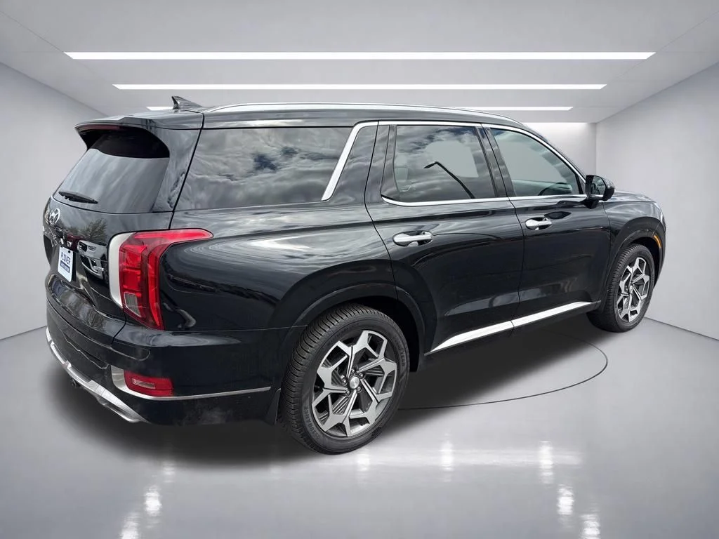 Used 2022 Abyss Black Pearl Hyundai Calligraphy image 6