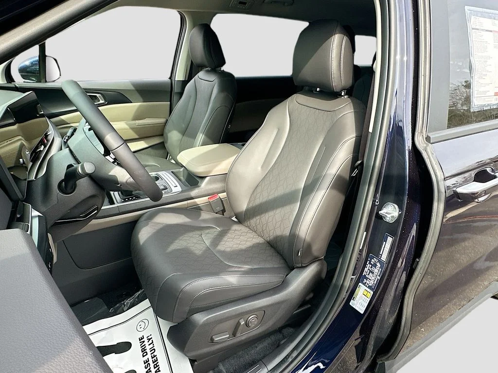 New 2026 Deep Chroma Blue Kia LXS image 19