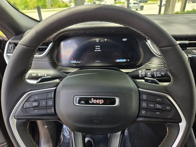Certified Used 2025 Black Jeep Altitude image 27