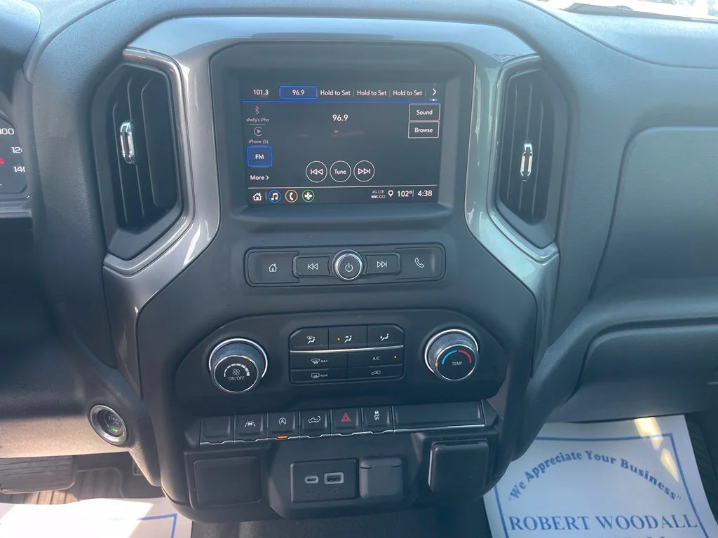 Used 2023 SUMMIT WHITE Chevrolet Custom image 20