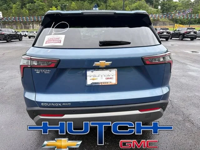 Used 2026 Lakeshore Blue Metallic Chevrolet LT image 5
