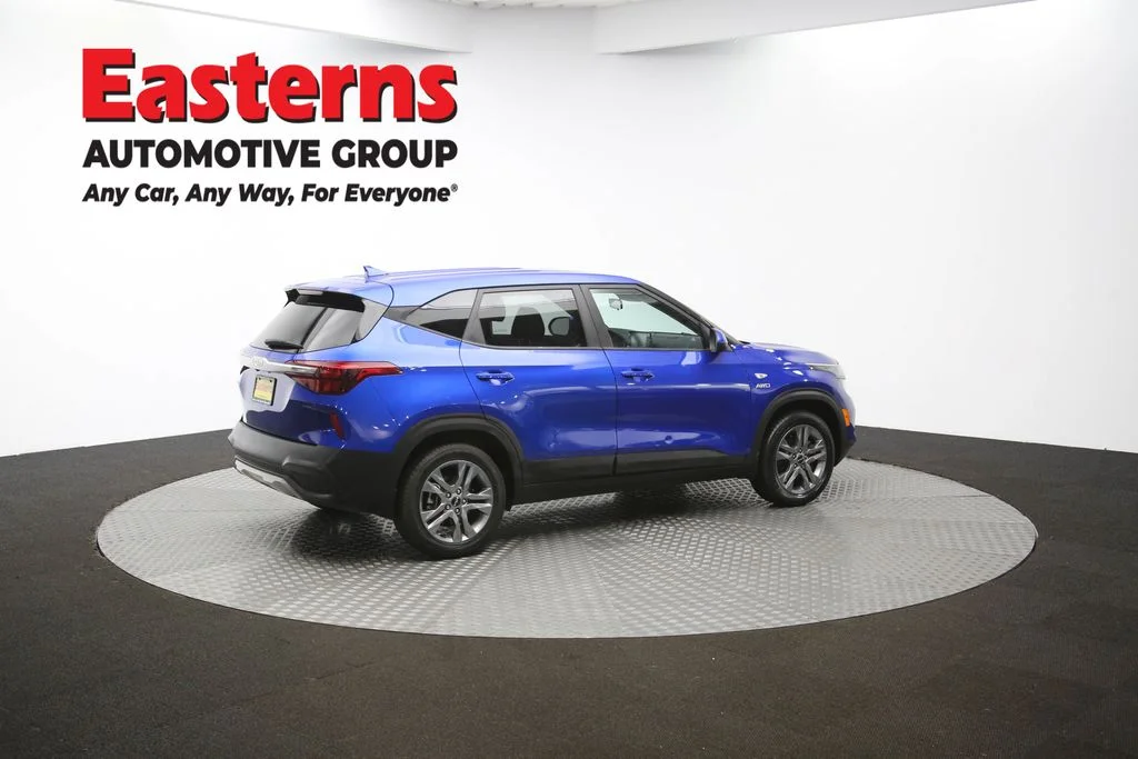 Used 2022 Blue Kia LX image 41