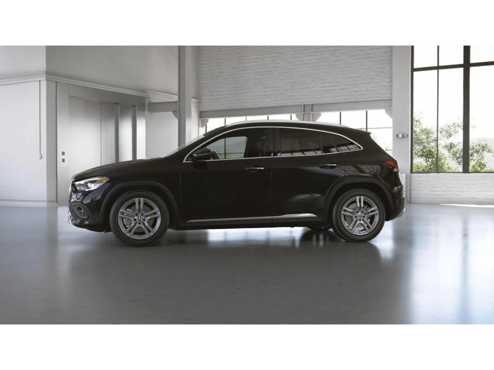 Used 2021 Night Black Mercedes-Benz GLA 250 image 35