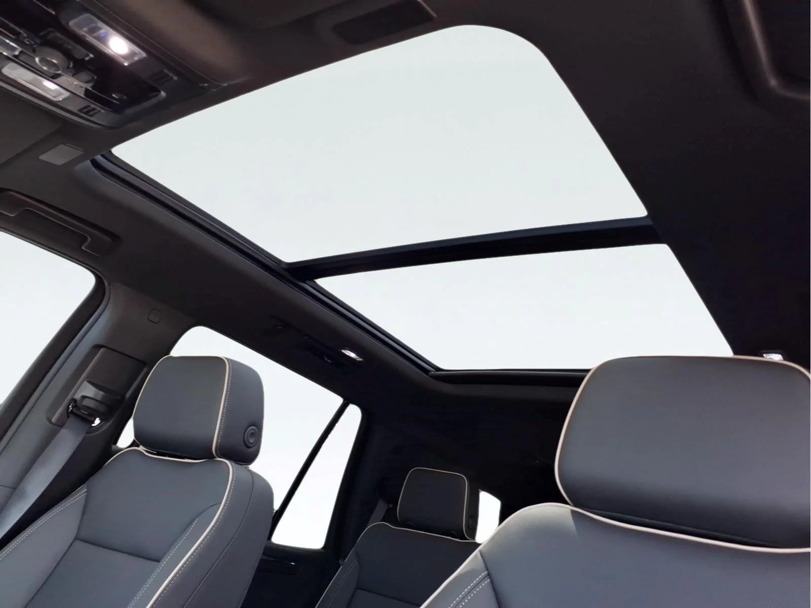 New 2027 Sterling Gray Metallic Chevrolet Premier image 25