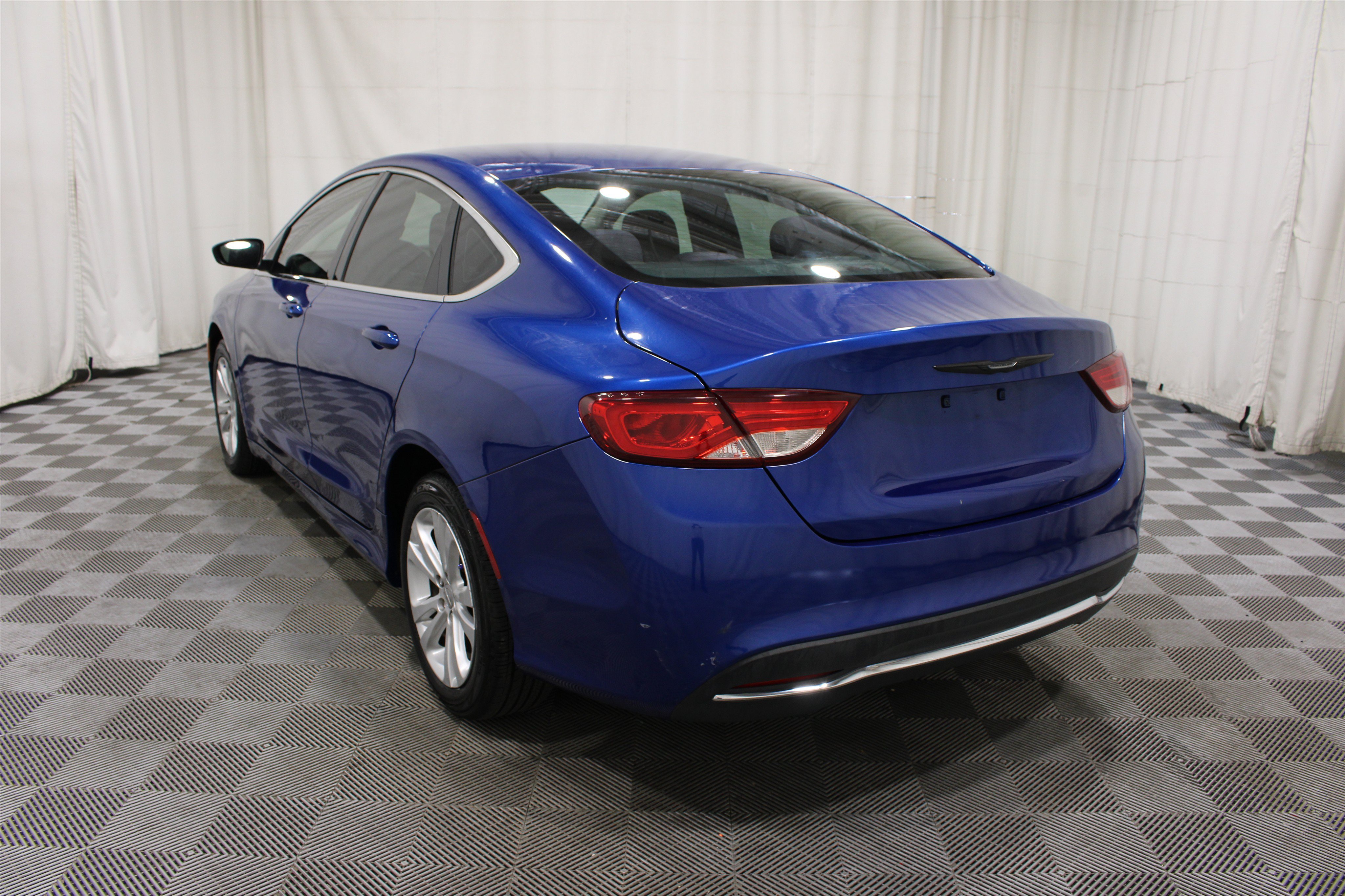 Used 2015 Vivid Blue Pearlcoat Chrysler Limited image 26