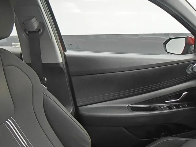 Used 2023 Red Hyundai SEL image 34