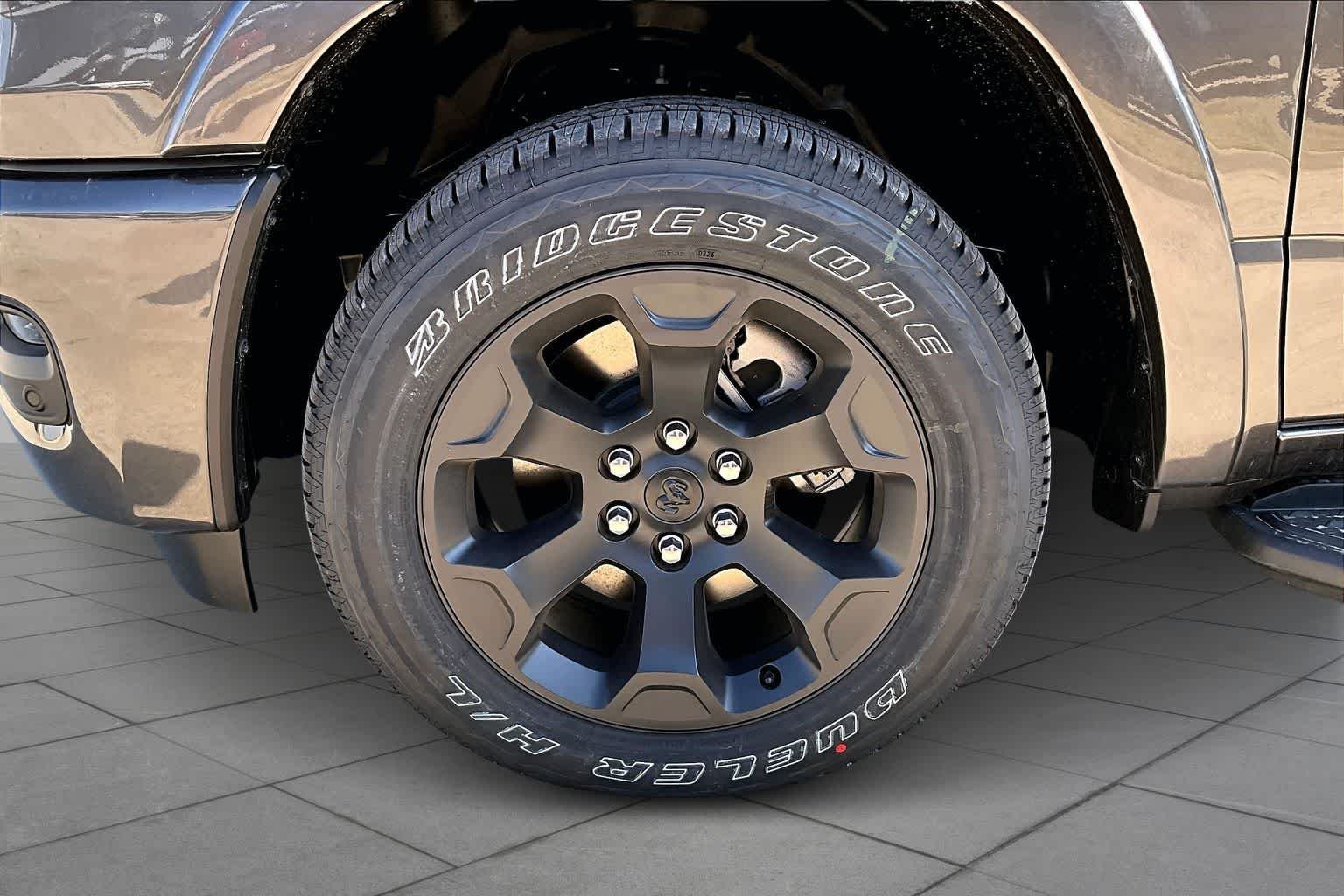 New 2026 Granite Crystal Metallic Clear-Coat Exterior Paint RAM Big Horn image 12