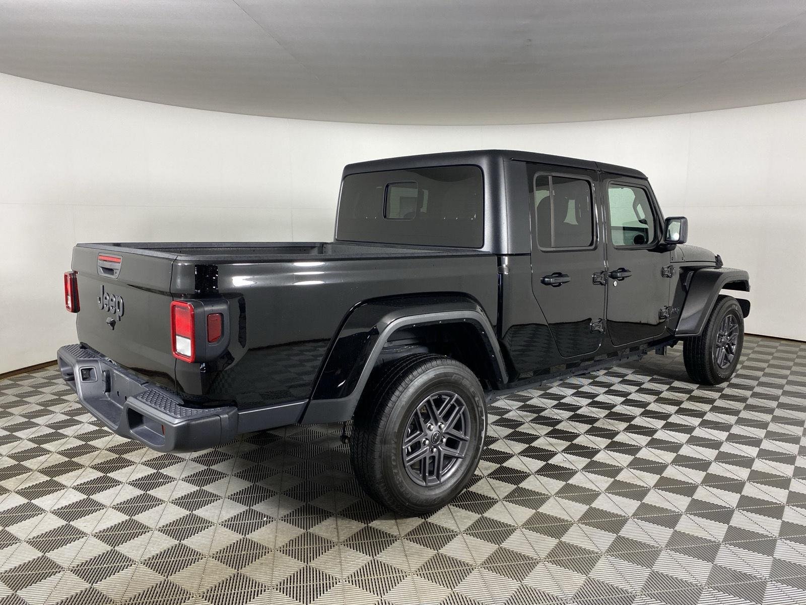 Used 2024 Black Clearcoat Jeep Sport S image 9