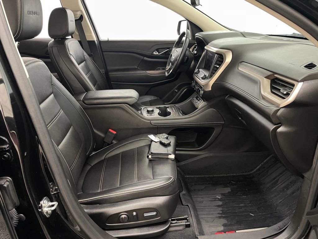 2023 GMC Acadia Denali - Photo 36