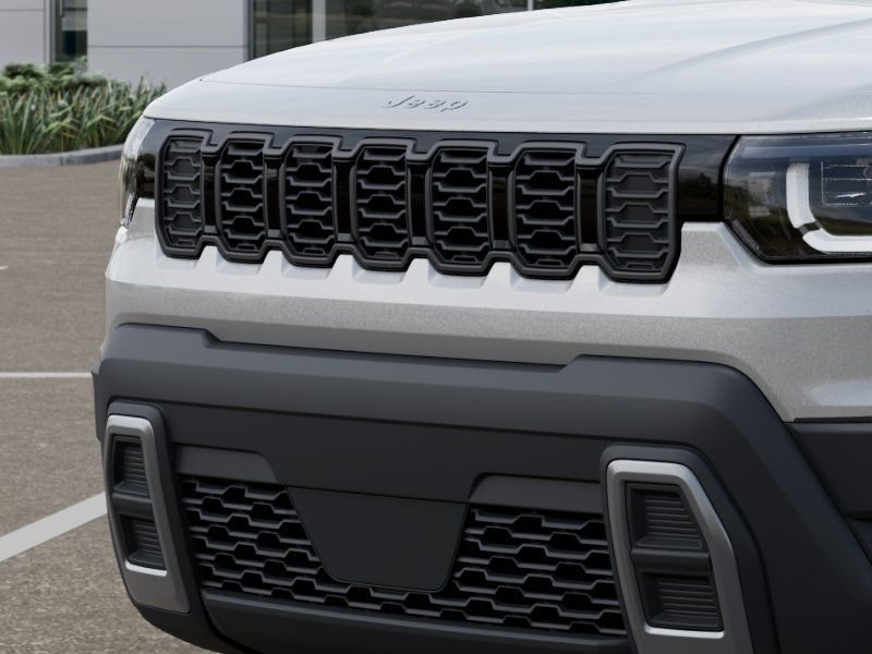New 2026 Silver Zynith Clear-Coat Exterior Paint Jeep Limited image 11