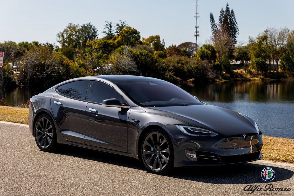 2020 Tesla Model S Performance