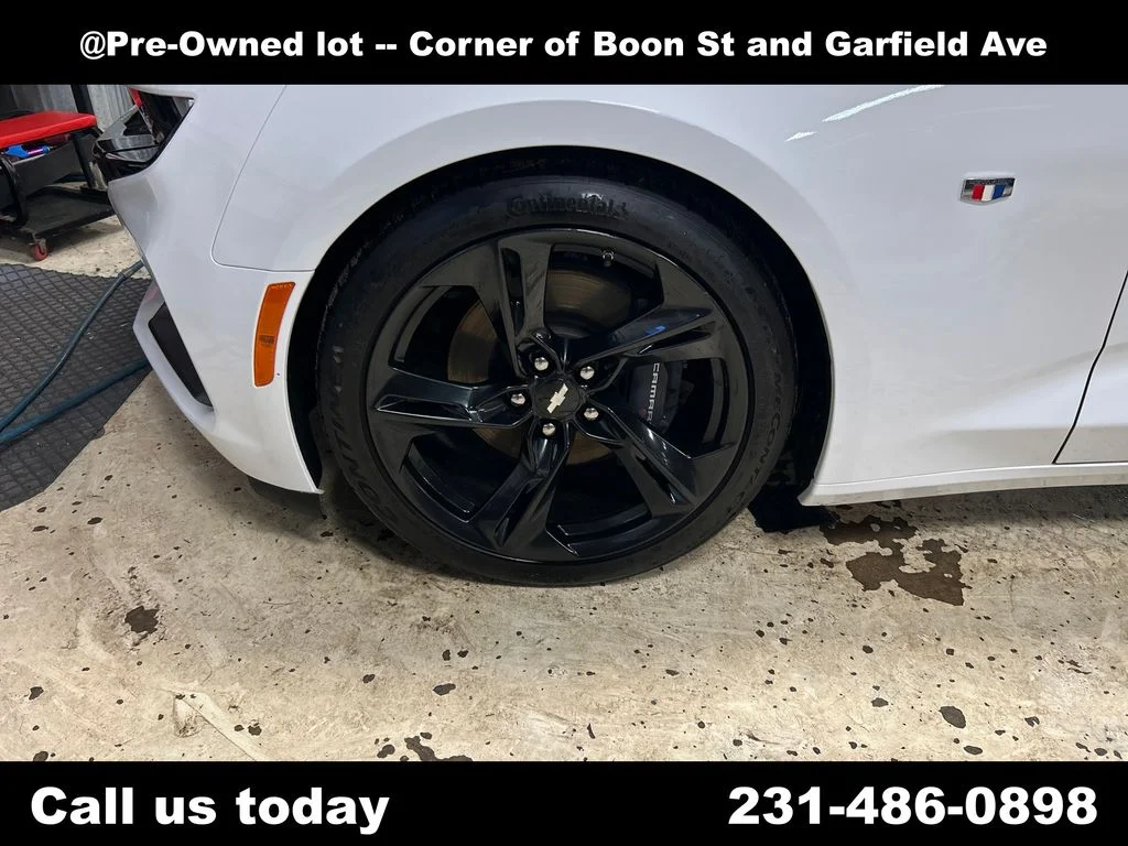 Used 2019 White Chevrolet SS image 11