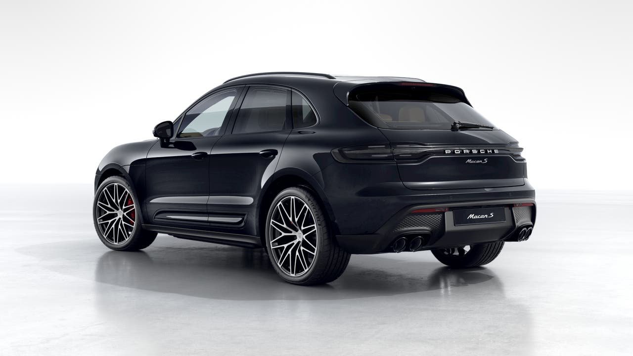 New 2026 Black Porsche S image 3