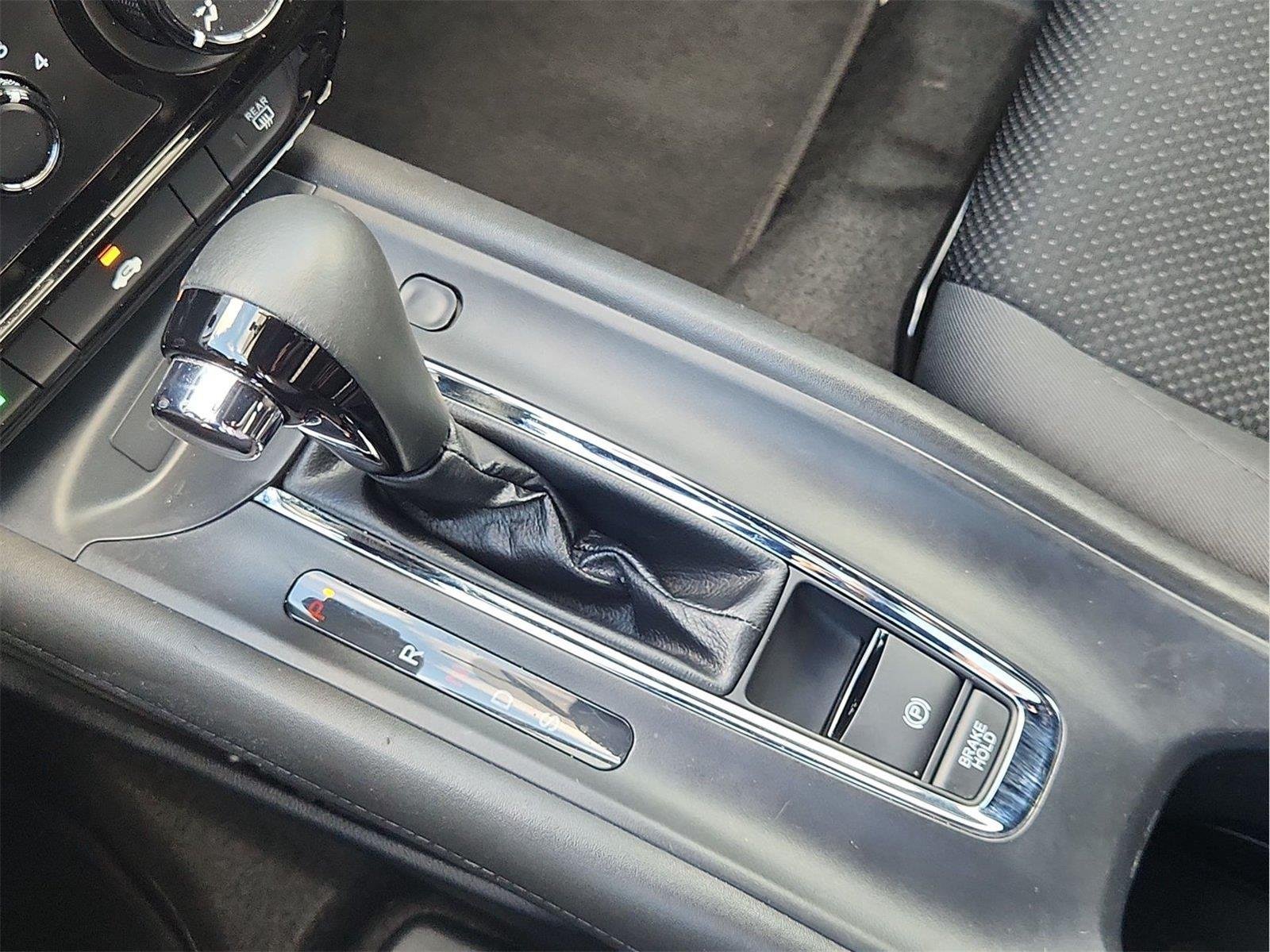 2022 Honda HR-V photo 15 of 30