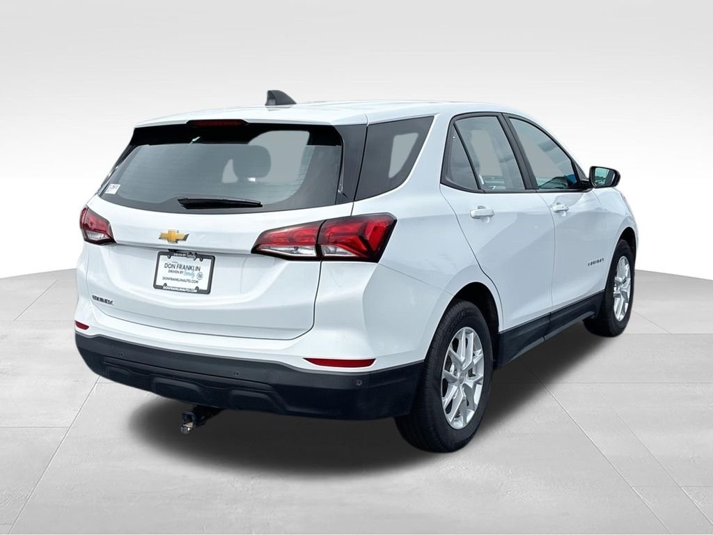 Used 2023 White Chevrolet LS image 8