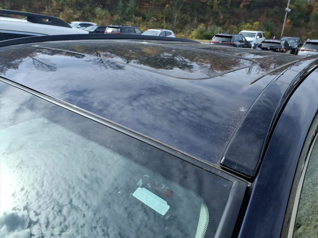 Used 2025  Toyota XLE image 4