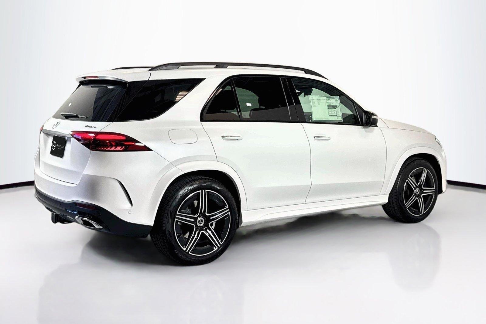 New 2026 Manufaktur Moonlight White Magno Mercedes-Benz GLE 450 image 5