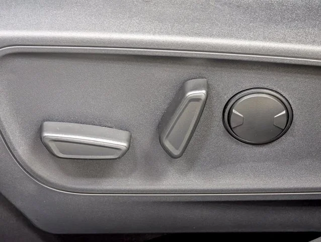 New 2026 Carbonized Gray Metallic Ford Outer Banks® image 40