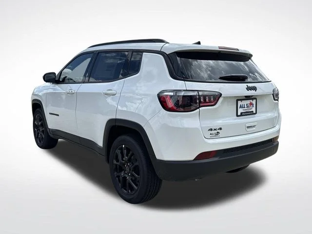 New 2026 White Jeep Latitude image 6